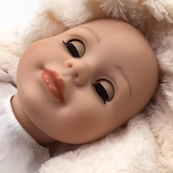 Oeil de personnage de bébé leader de l'industrie